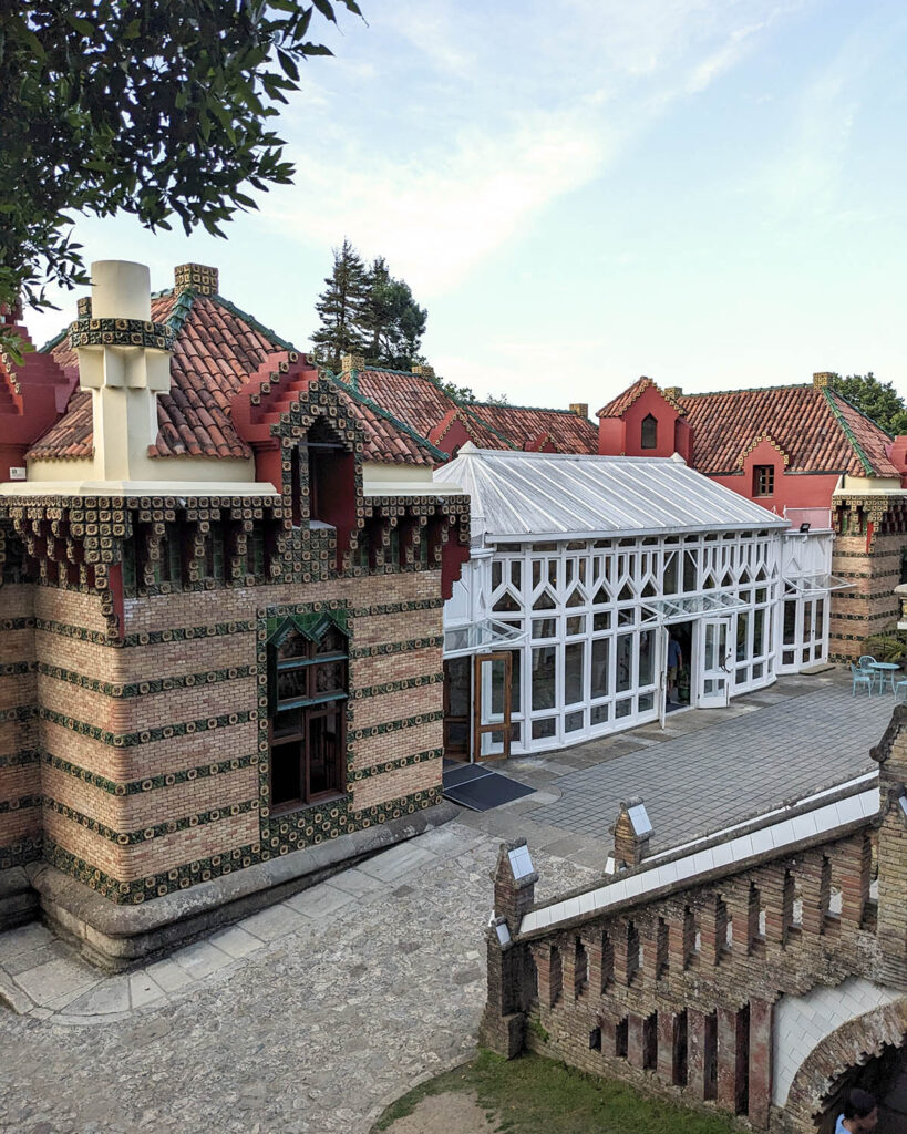 RETROPOT X EL CAPRICHO DE GAUDÍ EN COMILLAS, CANTABRIA
