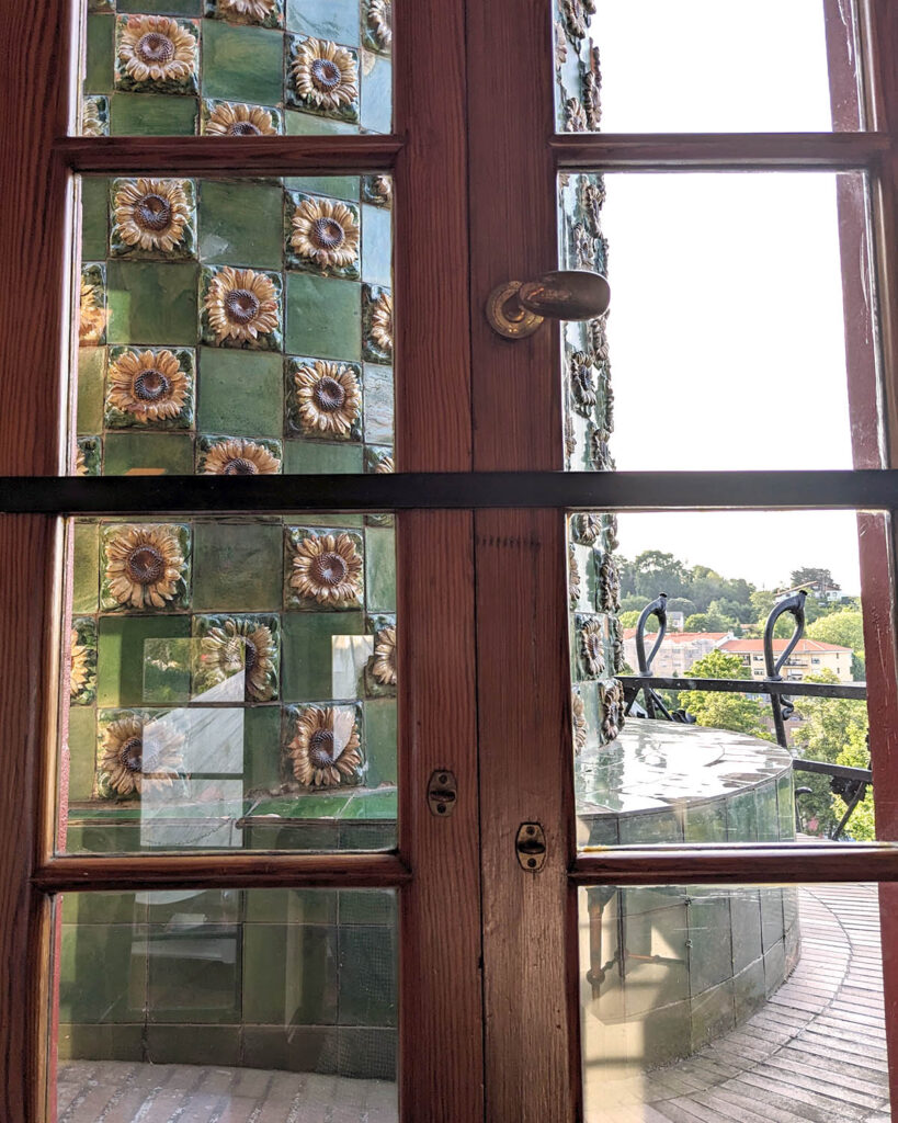 RETROPOT X EL CAPRICHO DE GAUDÍ EN COMILLAS, CANTABRIA