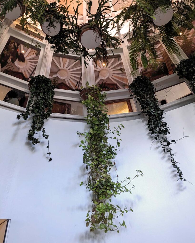 RETROPOT X EL CAPRICHO DE GAUDÍ EN COMILLAS, CANTABRIA